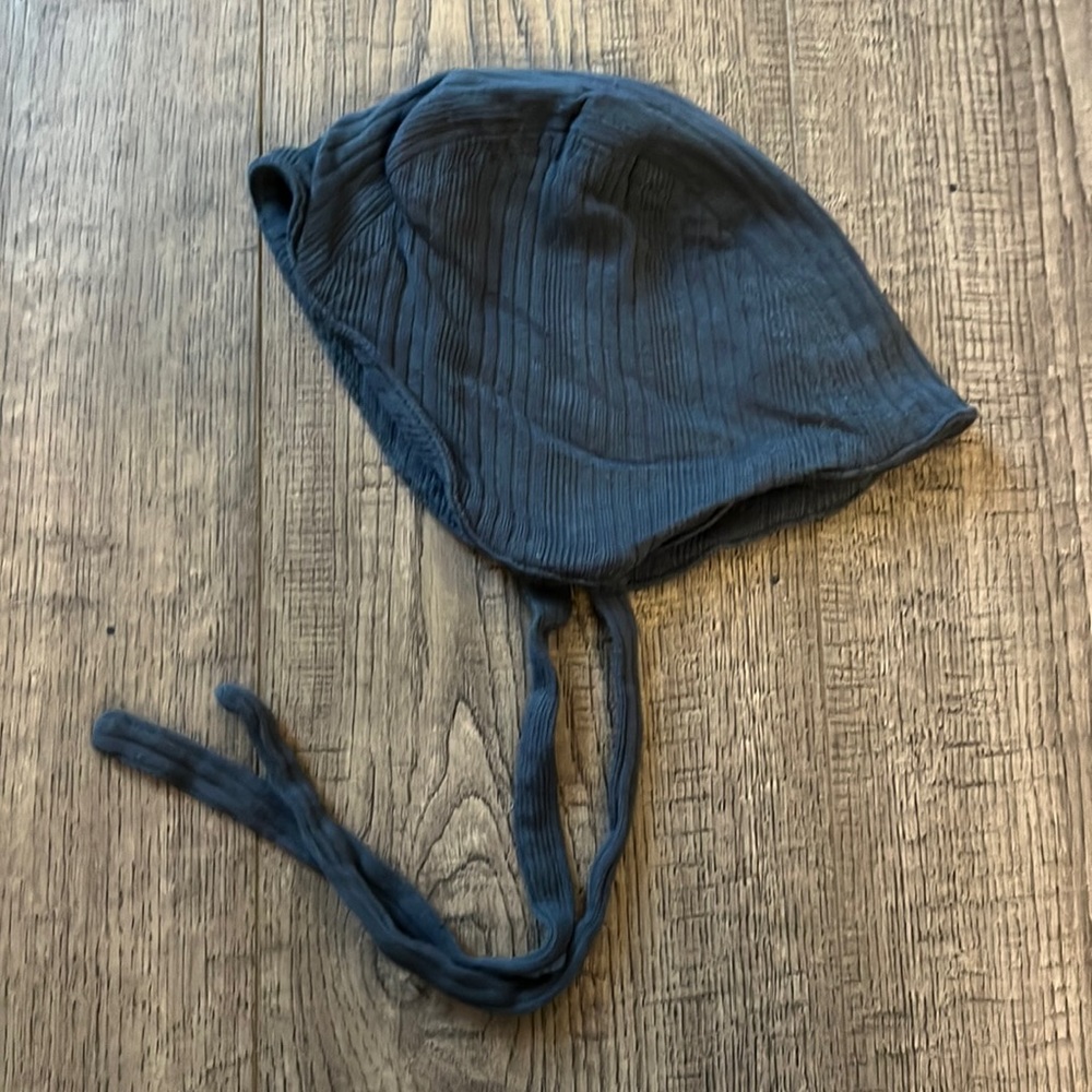 Kate Quinn baby bonnet